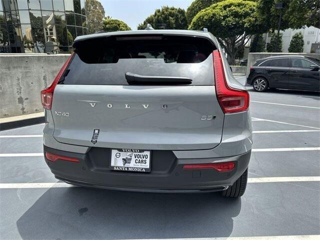 new 2024 Volvo XC40 car, priced at $41,546