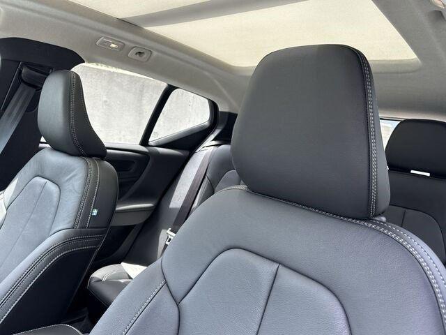 new 2024 Volvo XC40 car, priced at $41,546