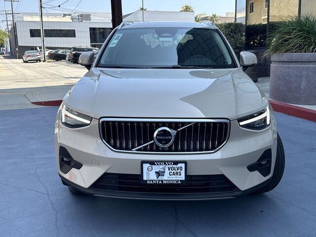 new 2025 Volvo XC40 car, priced at $50,240