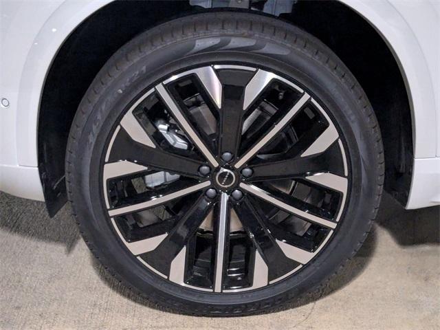 new 2026 Volvo XC90 car, priced at $71,825
