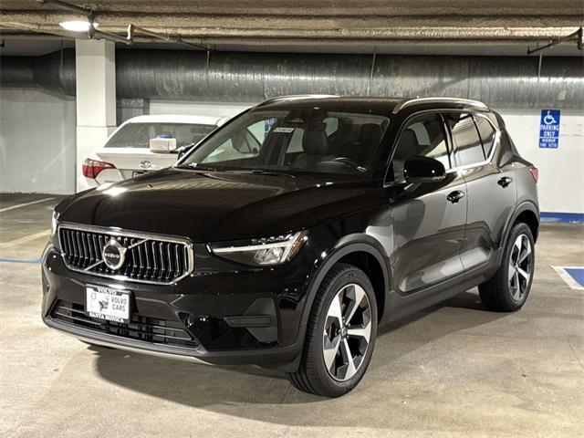 new 2025 Volvo XC40 car, priced at $46,035