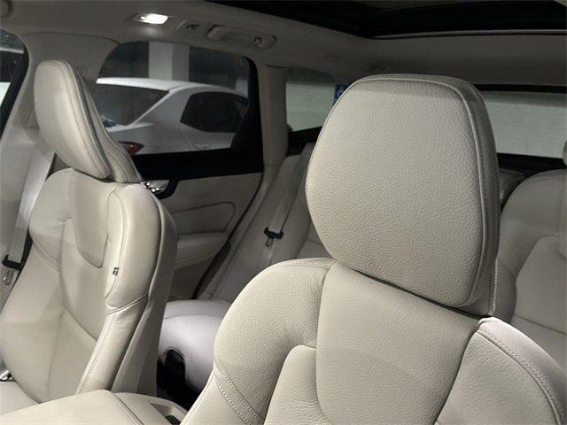 new 2025 Volvo XC60 Plug-In Hybrid car, priced at $66,650