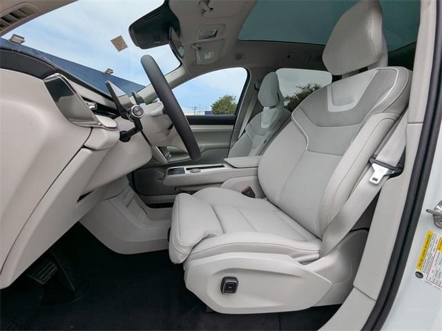 new 2025 Volvo EX90 car, priced at $90,490