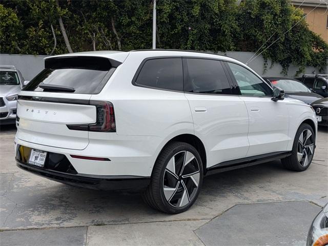 new 2025 Volvo EX90 car, priced at $90,490