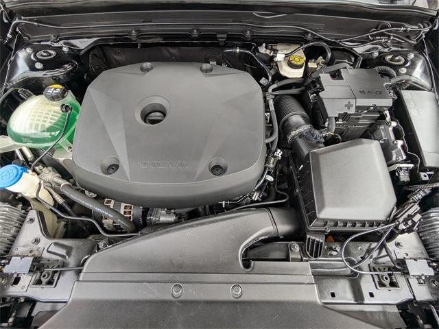 used 2019 Volvo XC40 car, priced at $22,200