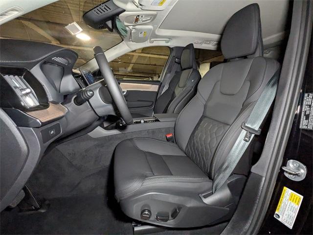 new 2025 Volvo XC90 car, priced at $69,155