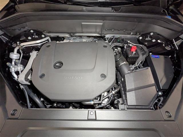 new 2025 Volvo XC90 car, priced at $69,155