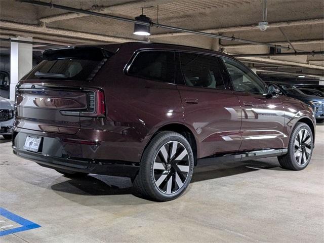 new 2025 Volvo EX90 car, priced at $82,090