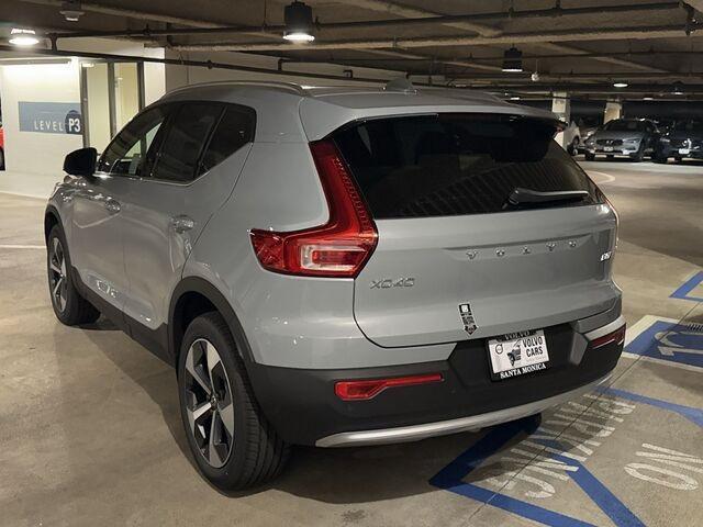 new 2025 Volvo XC40 car, priced at $46,250