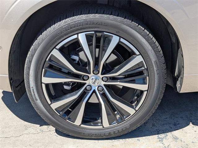 new 2025 Volvo XC60 car, priced at $56,525
