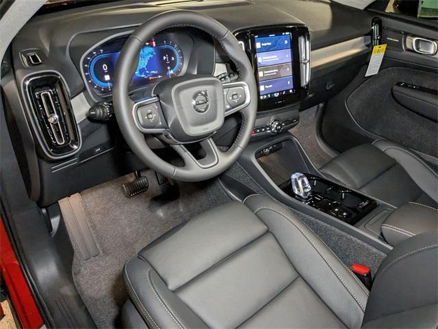 new 2025 Volvo XC40 car, priced at $51,565