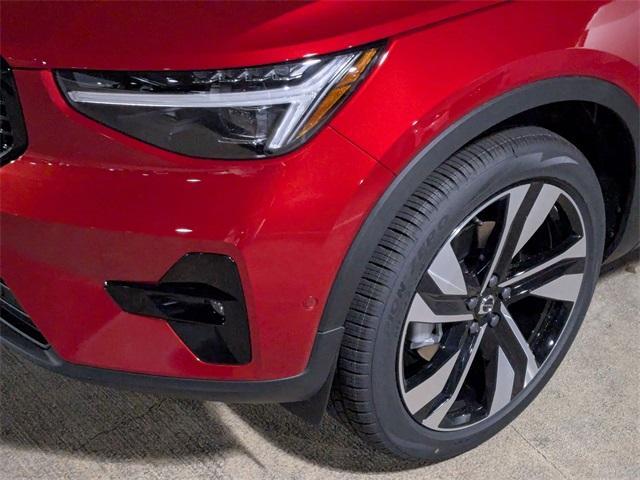 new 2025 Volvo XC40 car, priced at $51,565