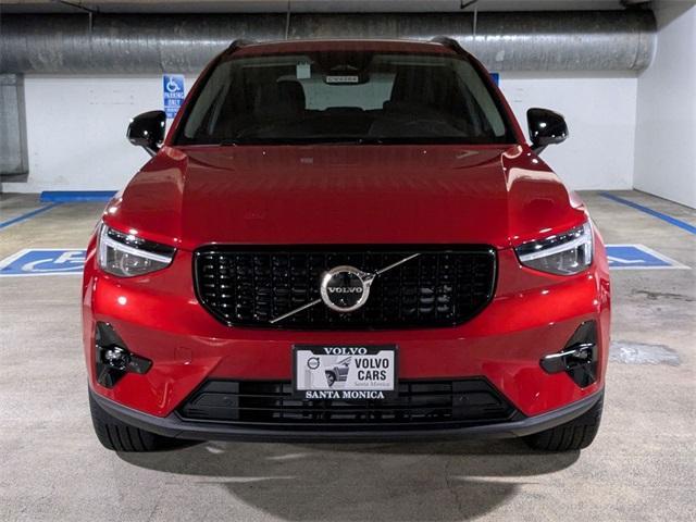 new 2025 Volvo XC40 car, priced at $51,565