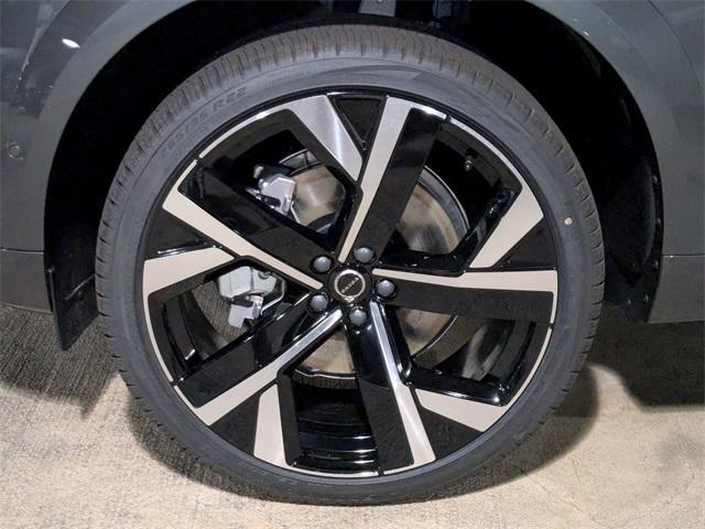 new 2026 Volvo XC60 car, priced at $80,310