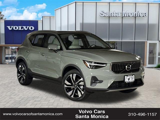 new 2025 Volvo XC40 car, priced at $52,000