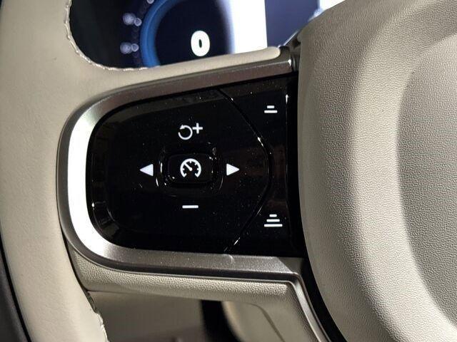new 2025 Volvo XC90 car, priced at $72,655
