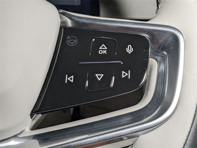 new 2025 Volvo EX90 car, priced at $86,440