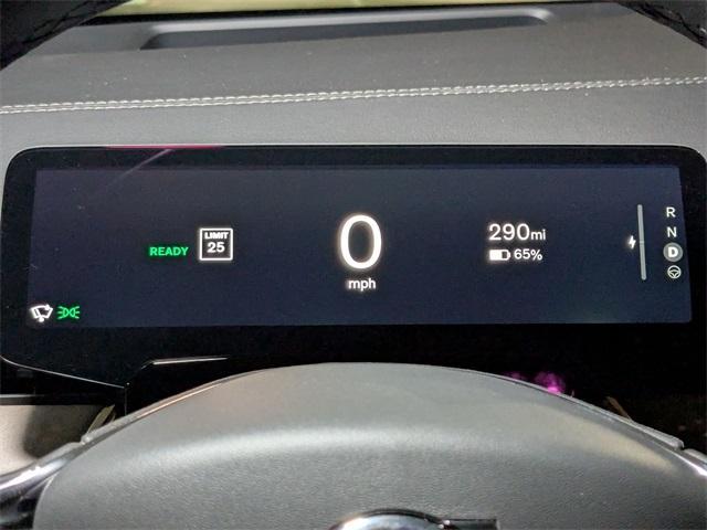 new 2025 Volvo EX90 car, priced at $87,290