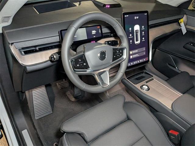 new 2025 Volvo EX90 car, priced at $87,290