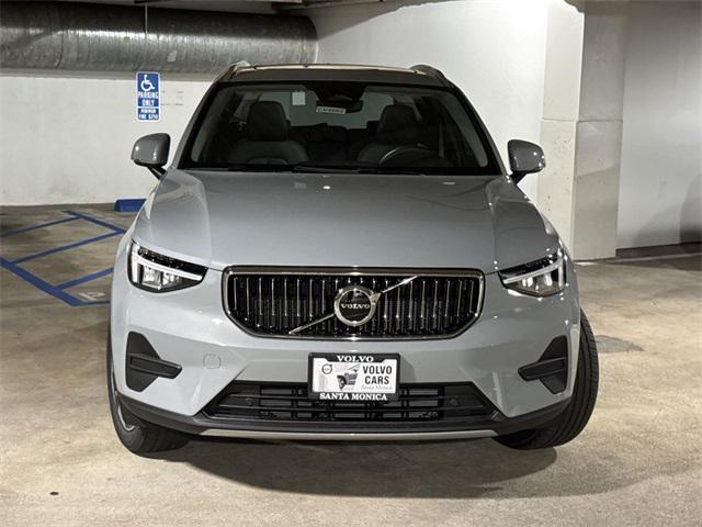 new 2025 Volvo XC40 car, priced at $46,035