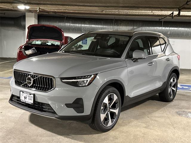 new 2025 Volvo XC40 car, priced at $46,035