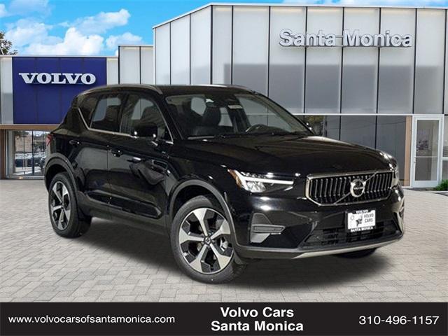 new 2025 Volvo XC40 car, priced at $46,035