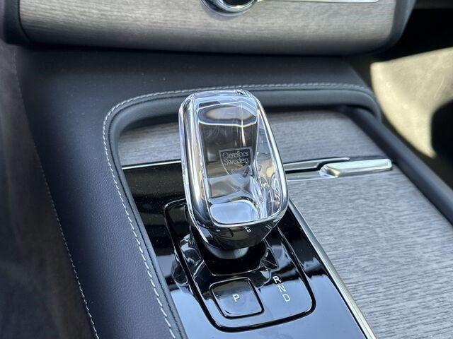 new 2024 Volvo XC90 car, priced at $61,277