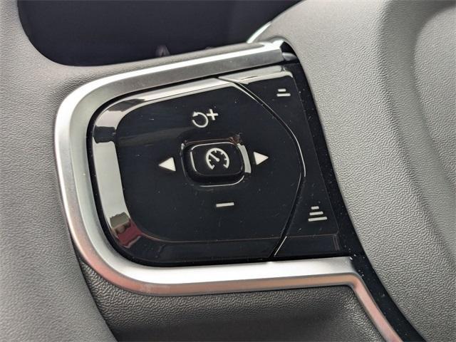 new 2026 Volvo XC60 car, priced at $58,015