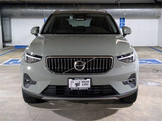 new 2025 Volvo XC40 car, priced at $51,565