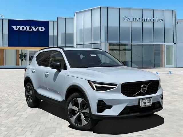 new 2024 Volvo XC40 car, priced at $47,895