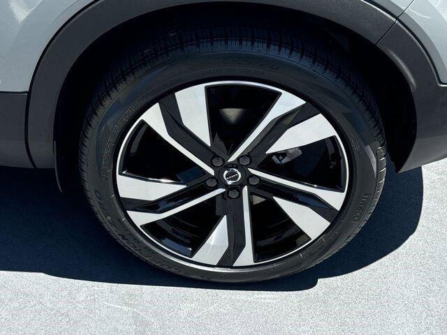 new 2024 Volvo XC40 car, priced at $42,674
