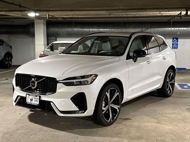 new 2025 Volvo XC60 car, priced at $61,025