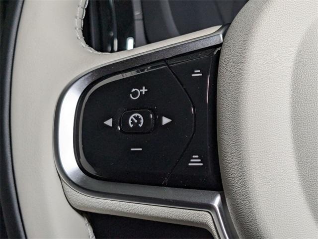 new 2025 Volvo XC60 car, priced at $60,250