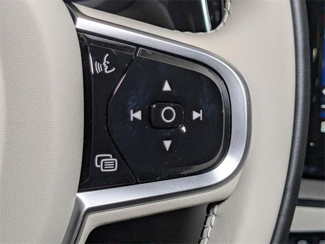 new 2025 Volvo XC60 car, priced at $60,250