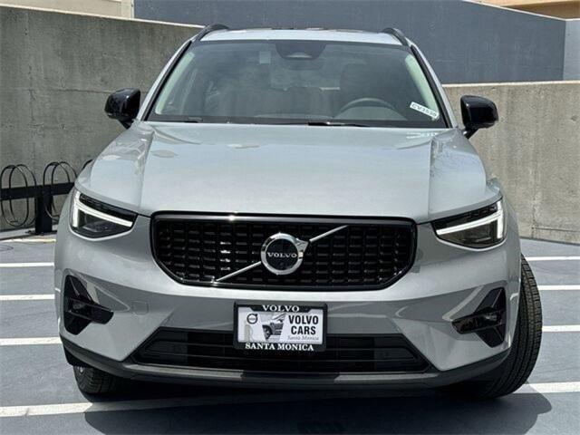 new 2024 Volvo XC40 car, priced at $42,746