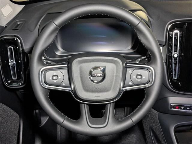 new 2025 Volvo XC40 car, priced at $51,565