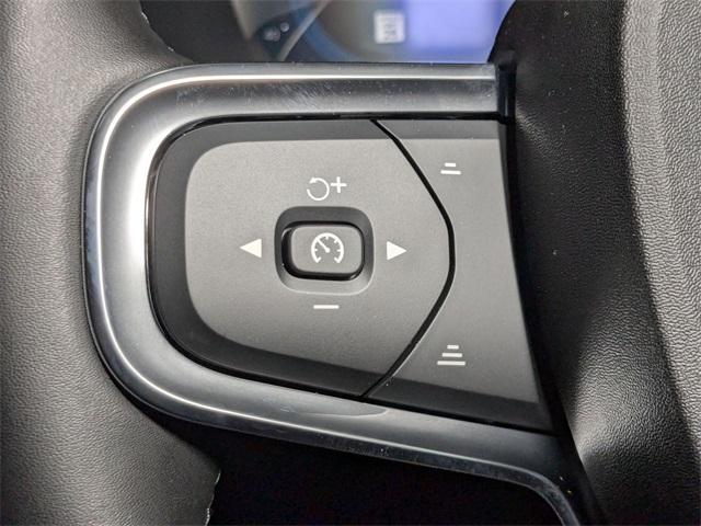 new 2025 Volvo XC40 car, priced at $51,565