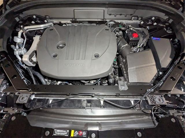 new 2025 Volvo XC60 car, priced at $60,660