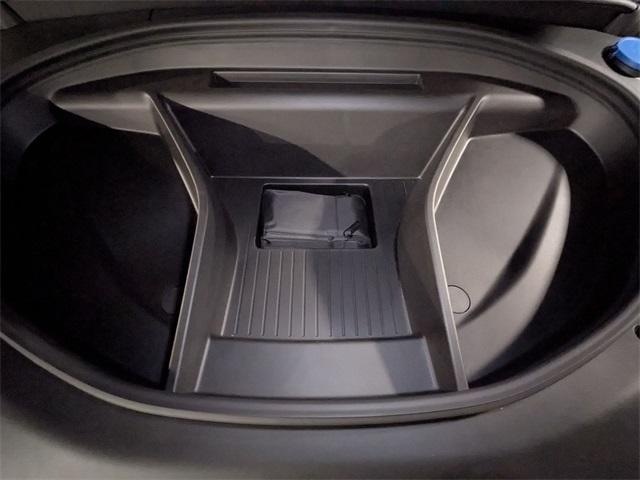 new 2025 Volvo EX90 car, priced at $87,425