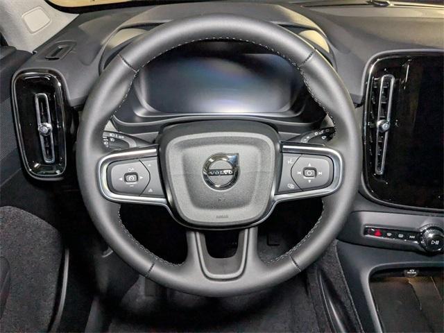 new 2025 Volvo XC40 car, priced at $46,265