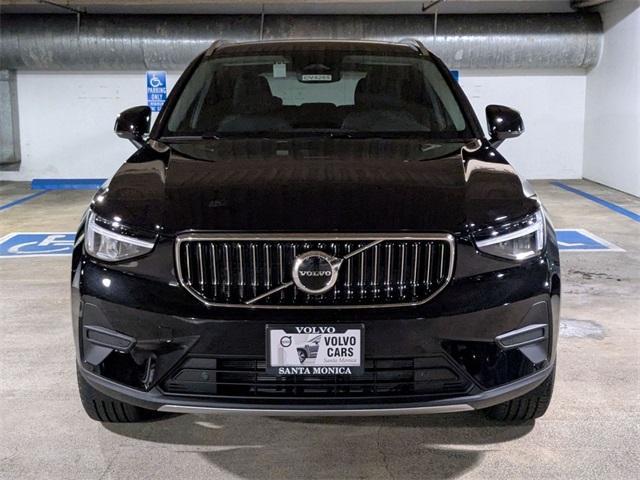 new 2025 Volvo XC40 car, priced at $46,265