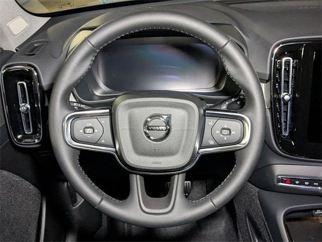 new 2025 Volvo XC40 car, priced at $51,565