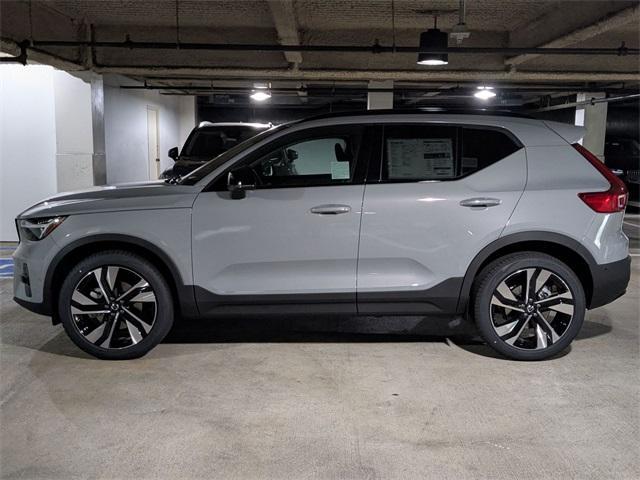 new 2025 Volvo XC40 car, priced at $51,565