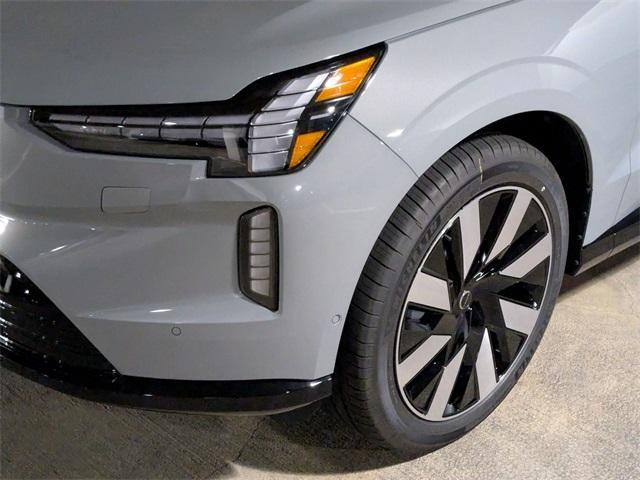 new 2025 Volvo EX90 car, priced at $86,990
