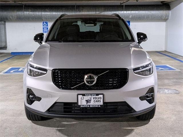 new 2025 Volvo XC40 car, priced at $51,565