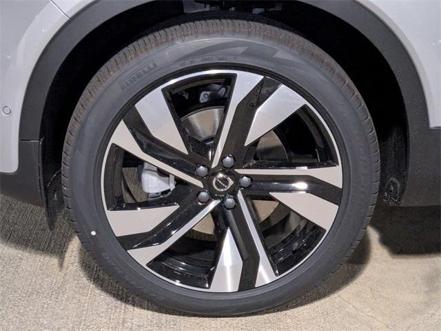 new 2025 Volvo XC40 car, priced at $51,565