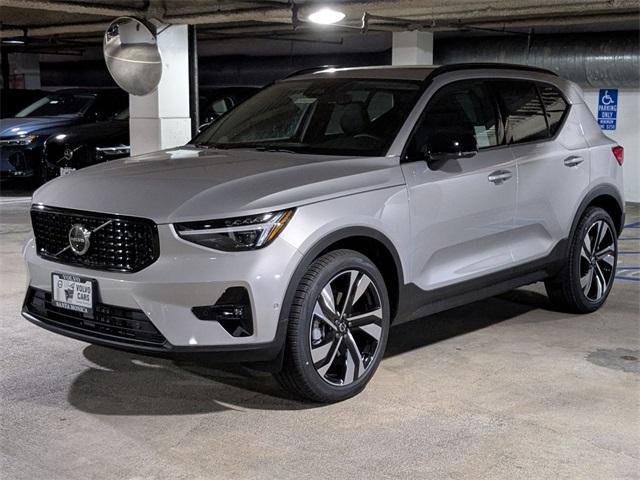 new 2025 Volvo XC40 car, priced at $51,565