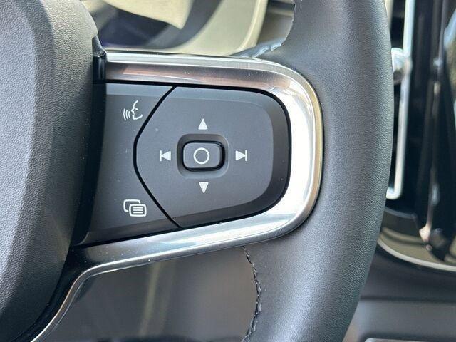 new 2024 Volvo XC40 car, priced at $42,674