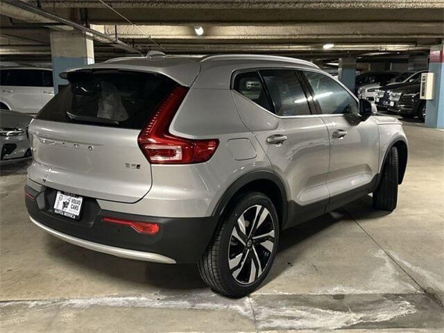 new 2024 Volvo XC40 car, priced at $42,674