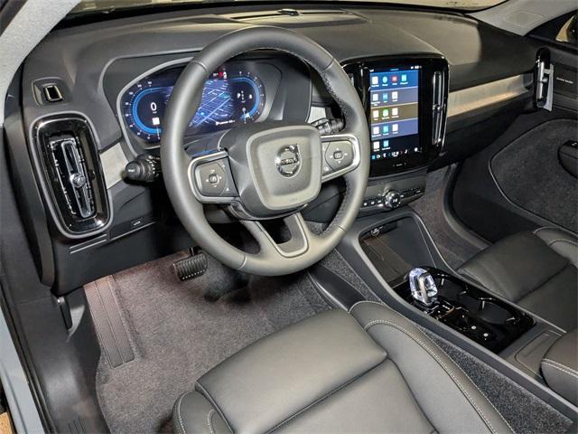 new 2025 Volvo XC40 car, priced at $51,565